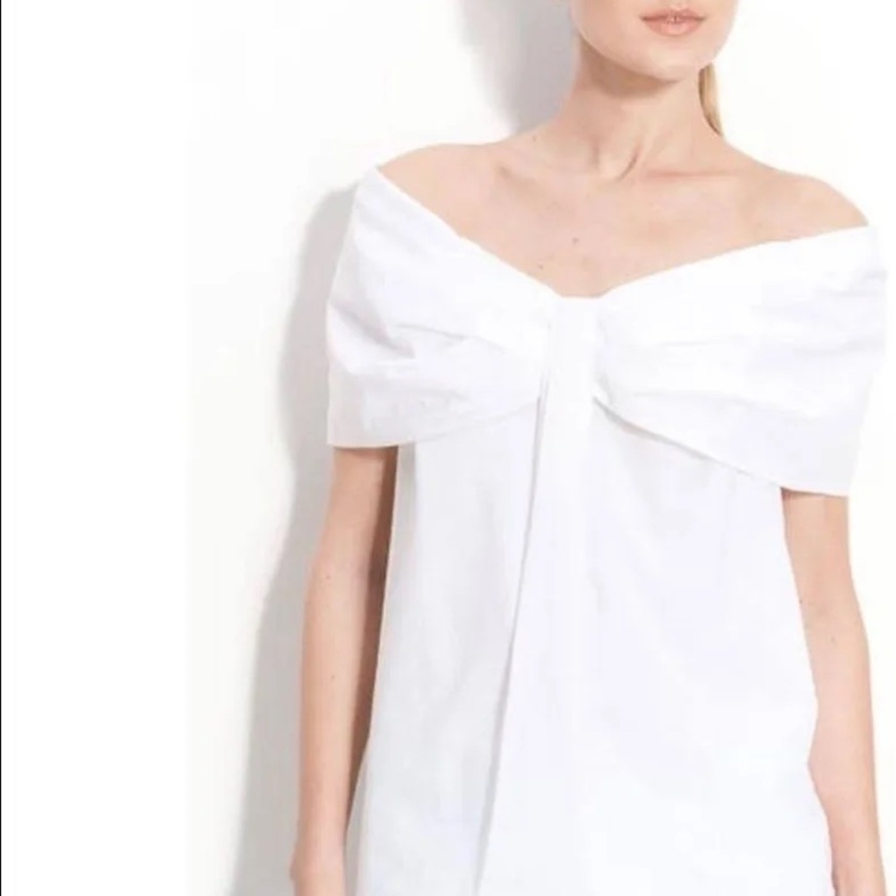 St John 100% cotton coquette style off the shoulder top